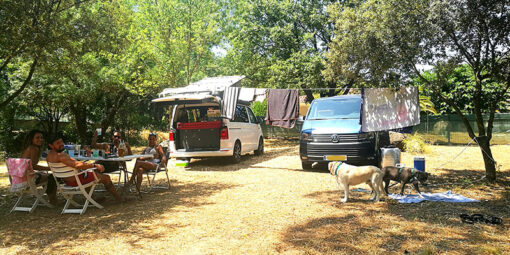 Darnius Camper Park. Área de Autocaravanas y Campers en Girona